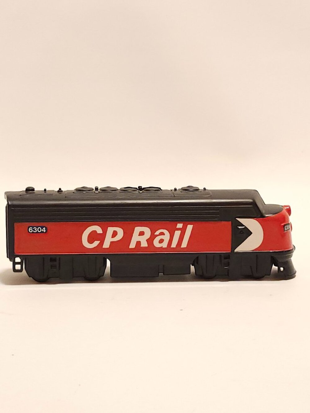 Canadian Pacific CP Rail Engine Coin Bank HTF 6304 Piggybank MADE IN CANADA